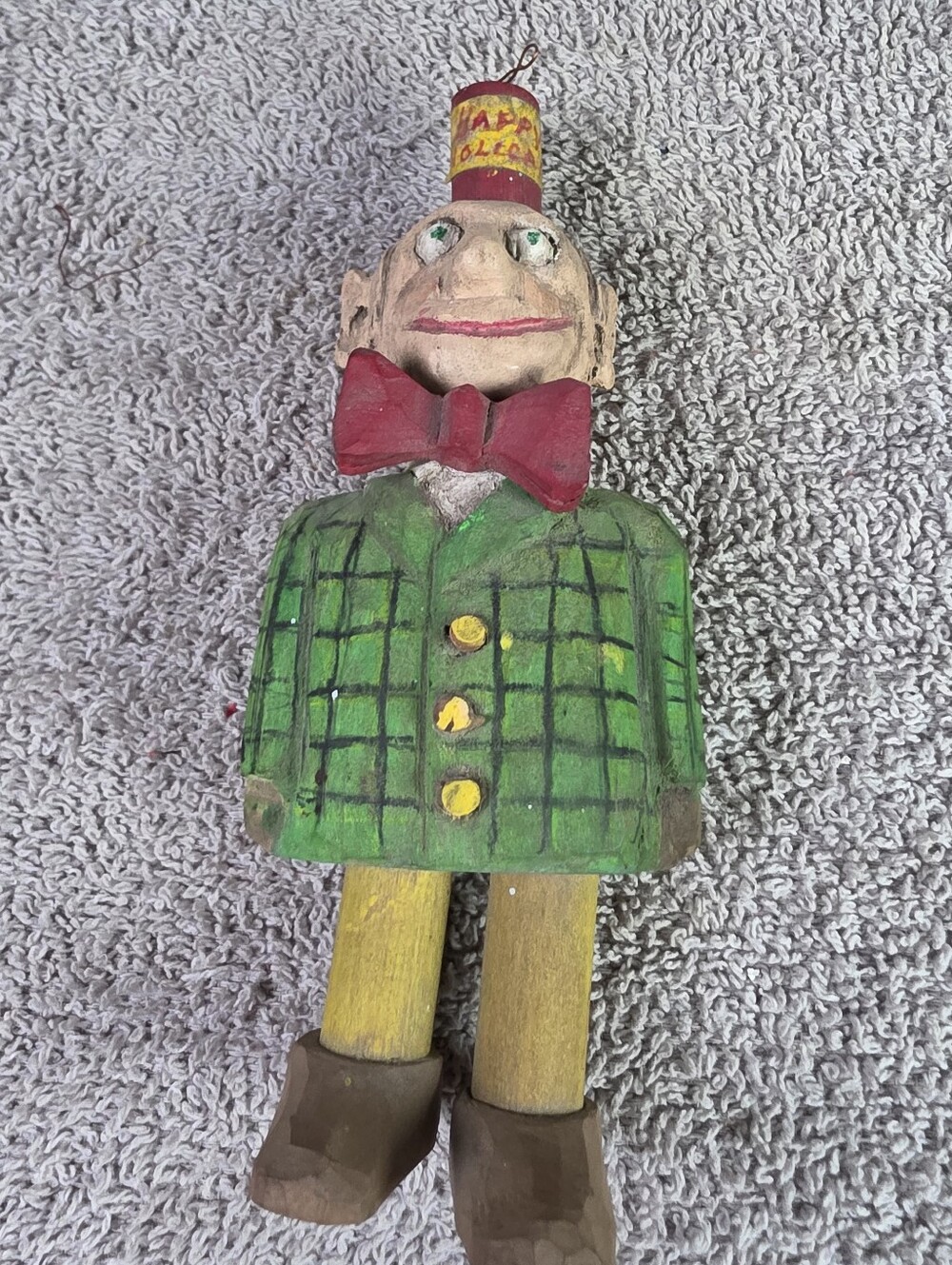 Handcrafted Folk Art Green Wooden Figurine Pair with Red Bow Ties - Picture 6 of 16